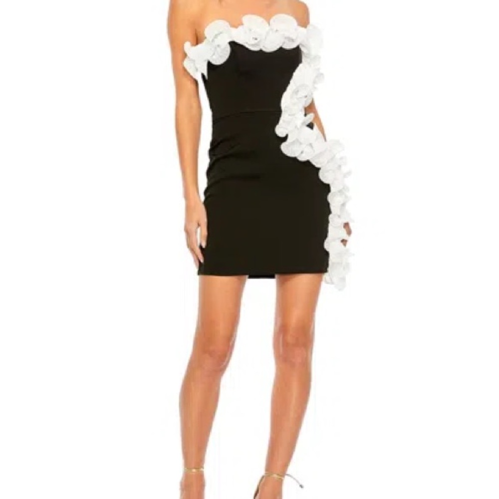 NWT Mac Duggal Strapless Ruffle Detail Black and White Mini Dress Size 6